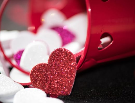 Best Tech Gifts To Buy For Your Valentine This Year