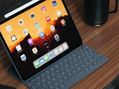 6 Best USB-C Docking Stations For iPad Pro Or iPad Air